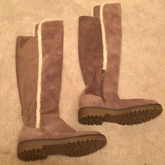Sole Society JUNO Shearling Boot - Picture 5 of 9